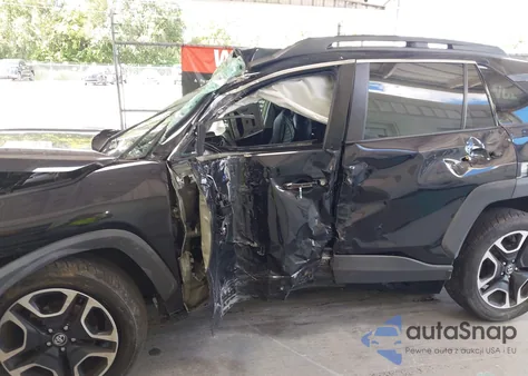 2020 Toyota Rav4 Adventure z USA, uszkodzony, nr VIN 2T3J1RFV2LC101003